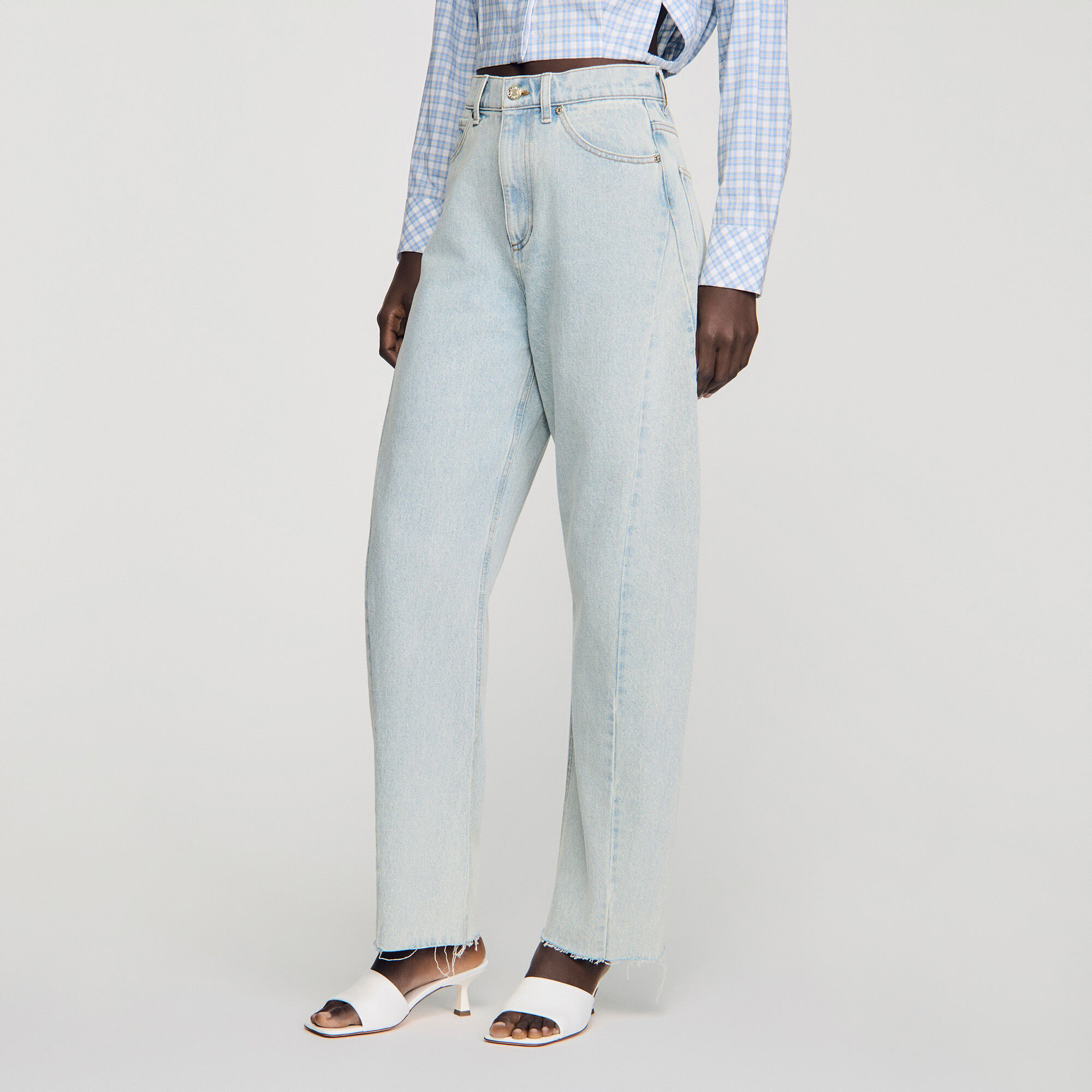 Jean en coton à jambes évasées délavées