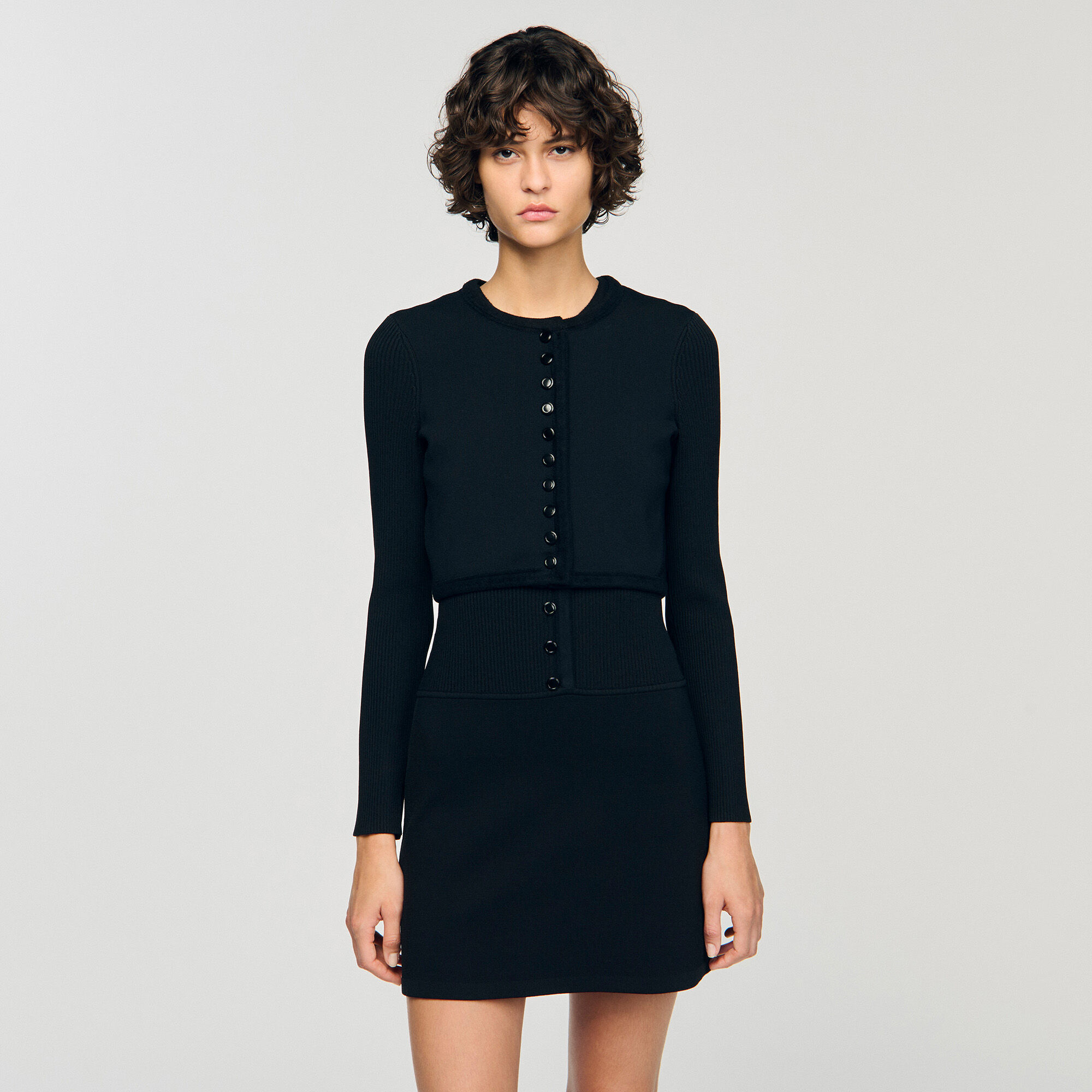 Cardigan fine à mailles court