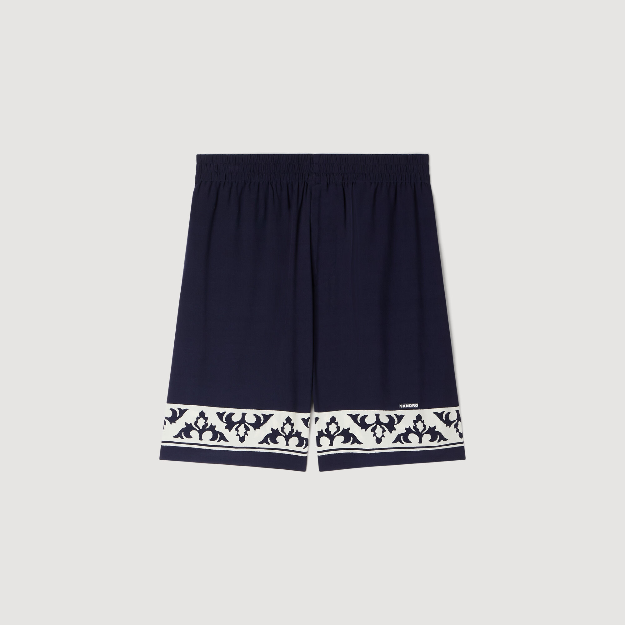 Shorts fluides à motif contrastant