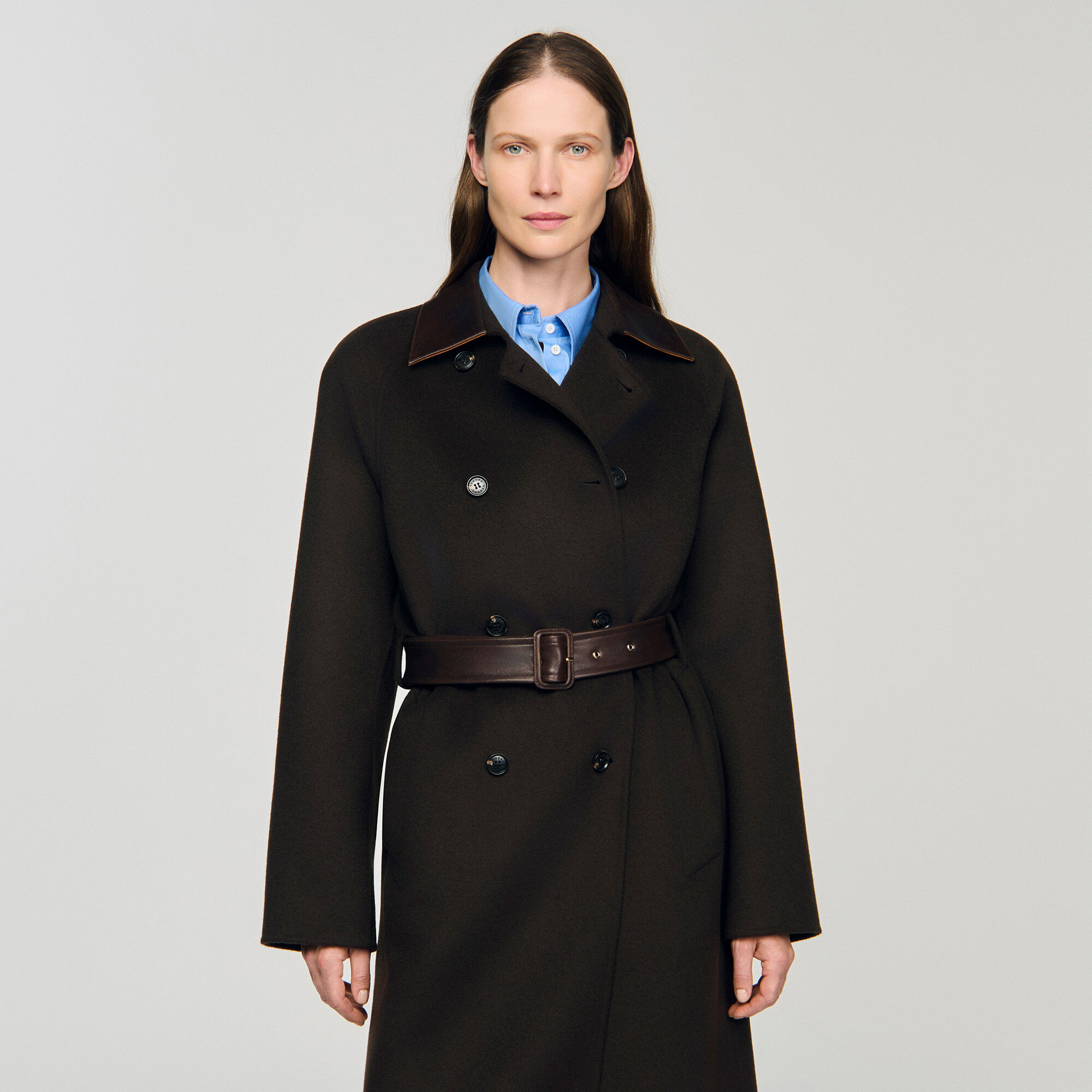 Manteau en laine et cuir