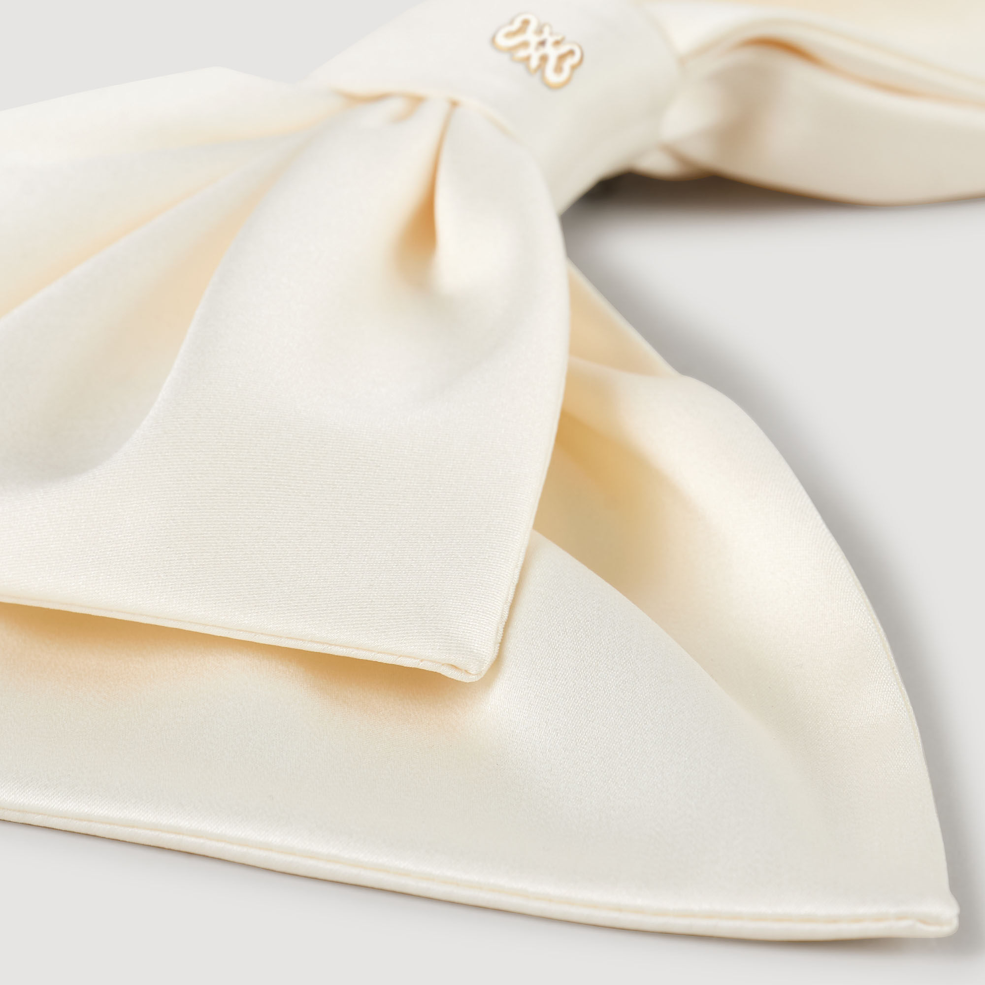 Barrette à ruban satin