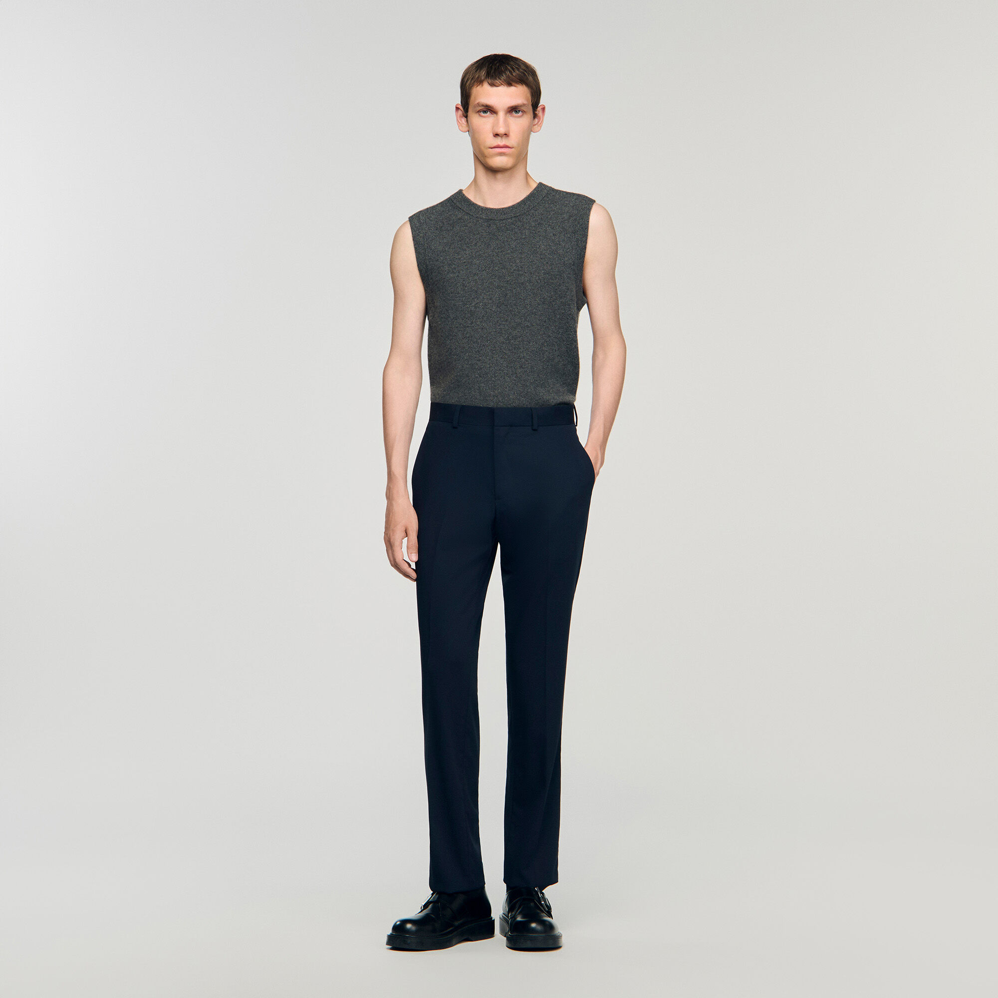 Pantalon de costume à jambes larges