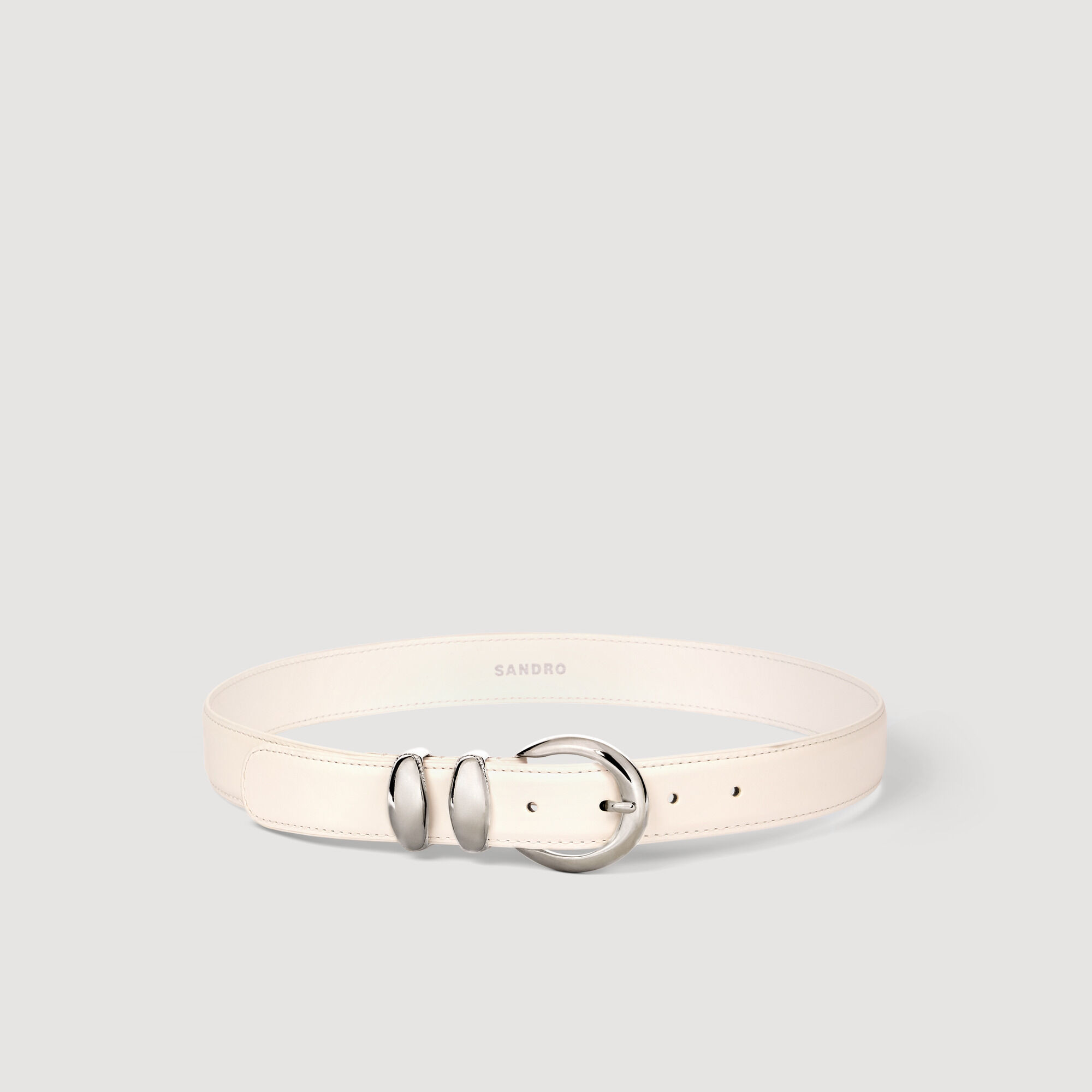 Ceinture en cuir avec boucle métallique
