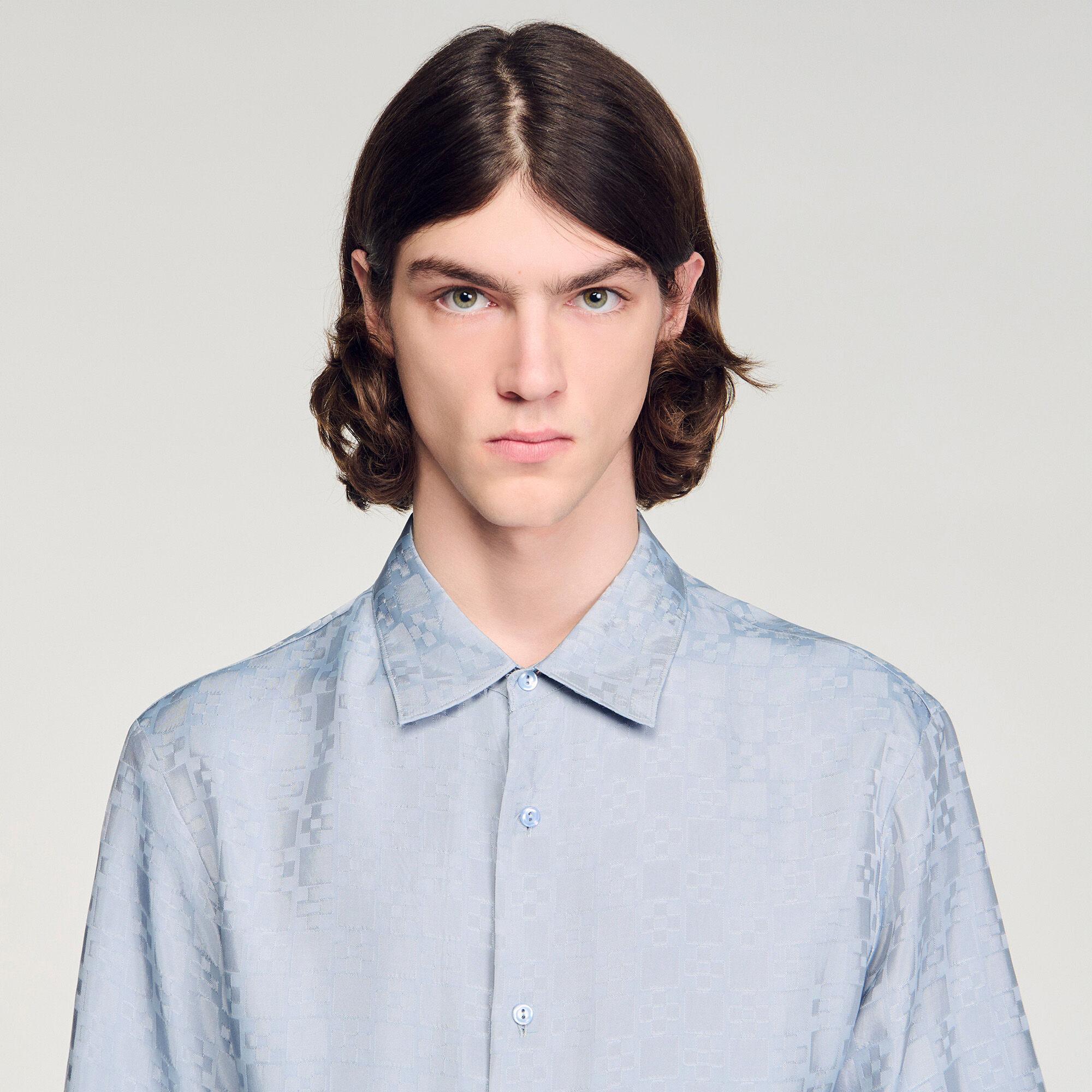 Chemise ample à motif croix carrée