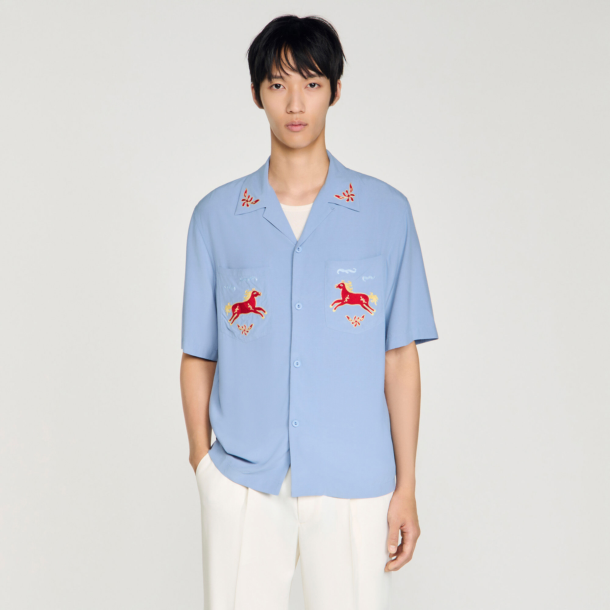 Chemise ample à motif cheval brodé