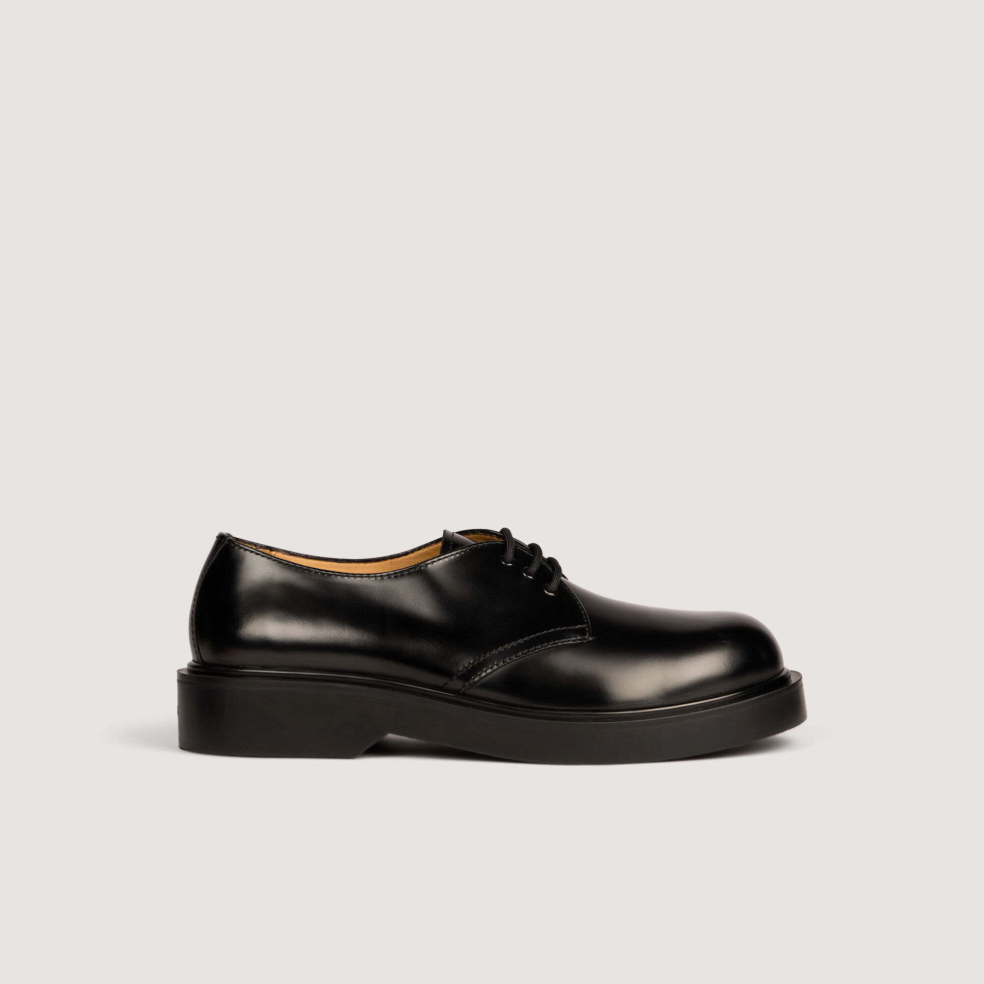 Mocassins en cuir verni
