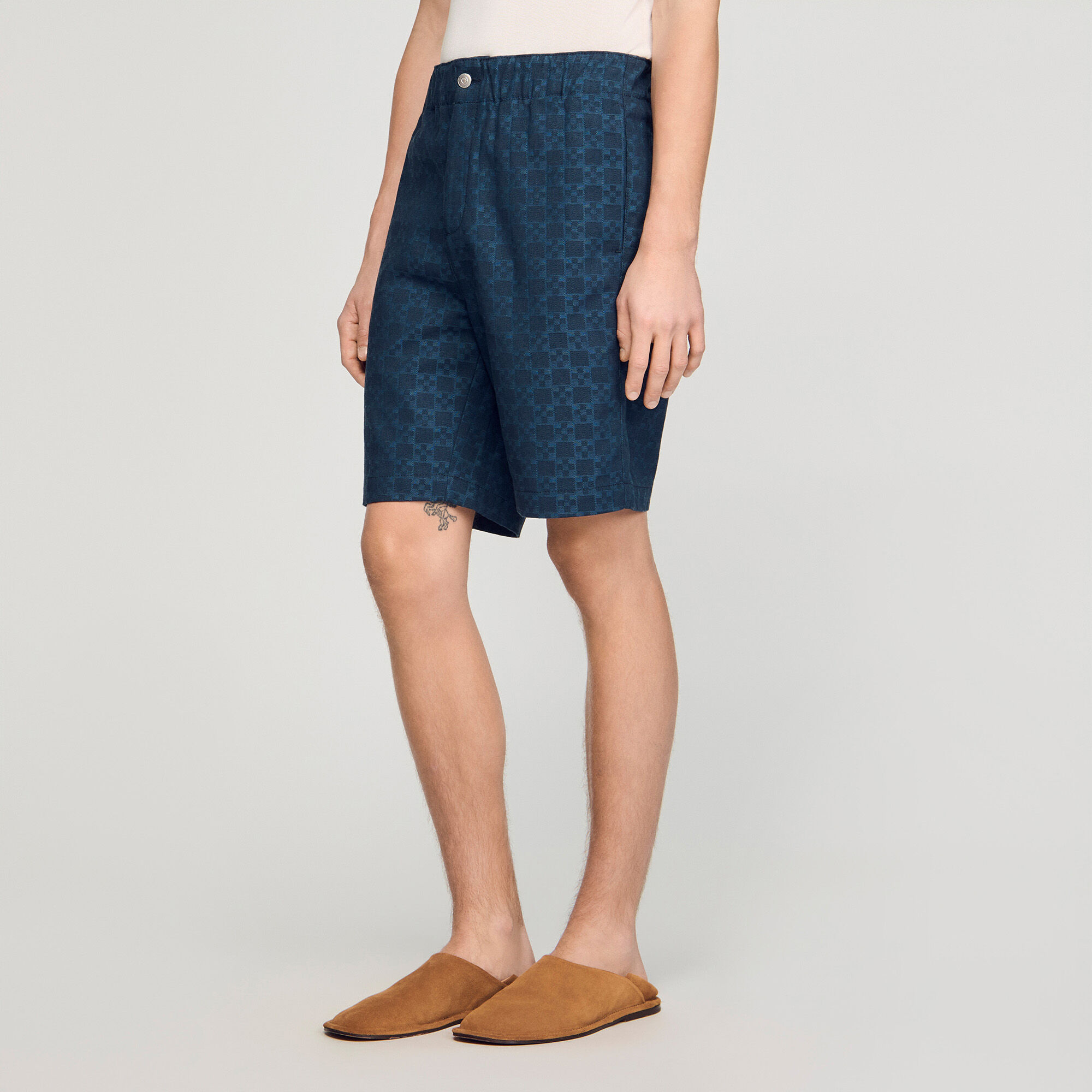 Shorts en denim à croix carrée