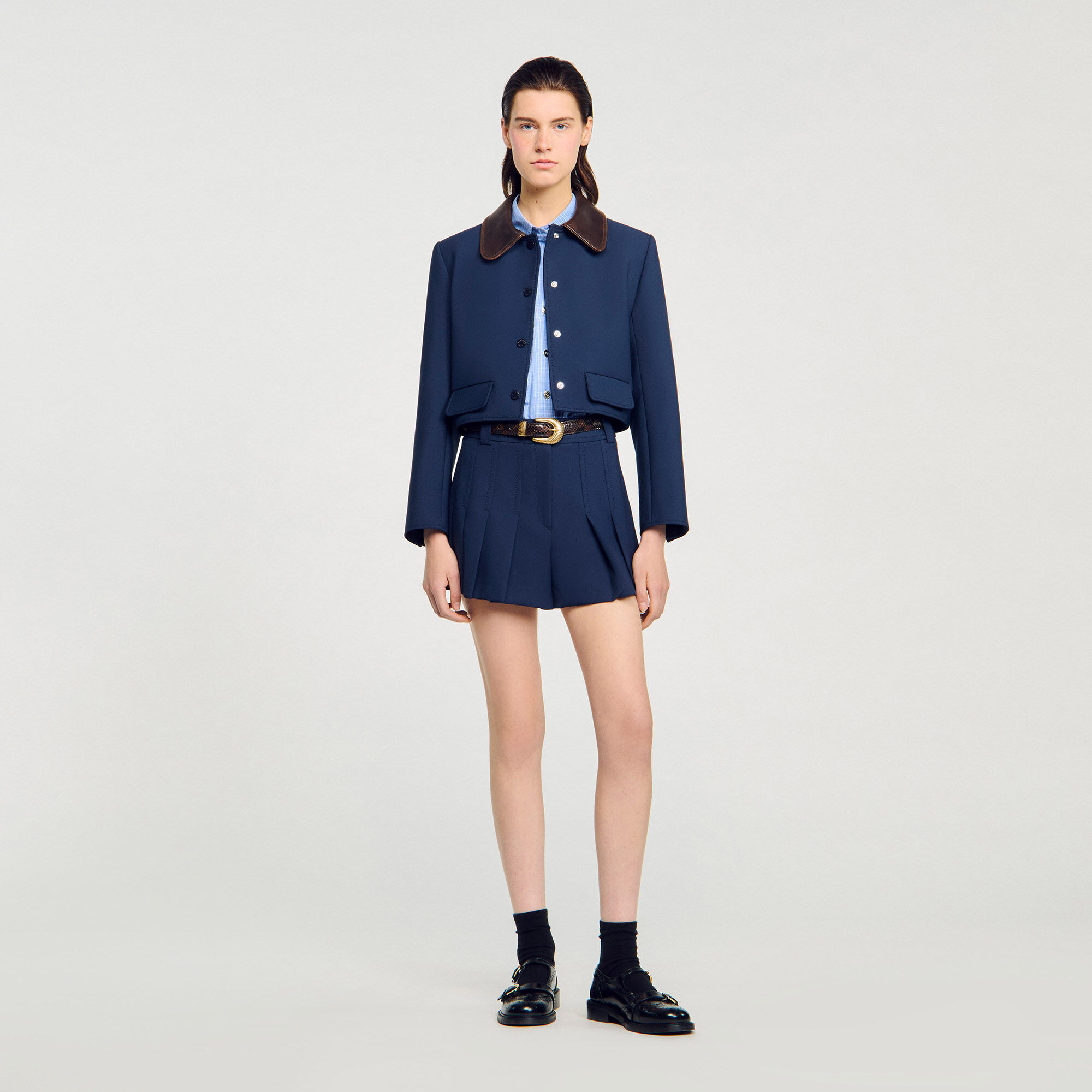Veste courte avec col en cuir