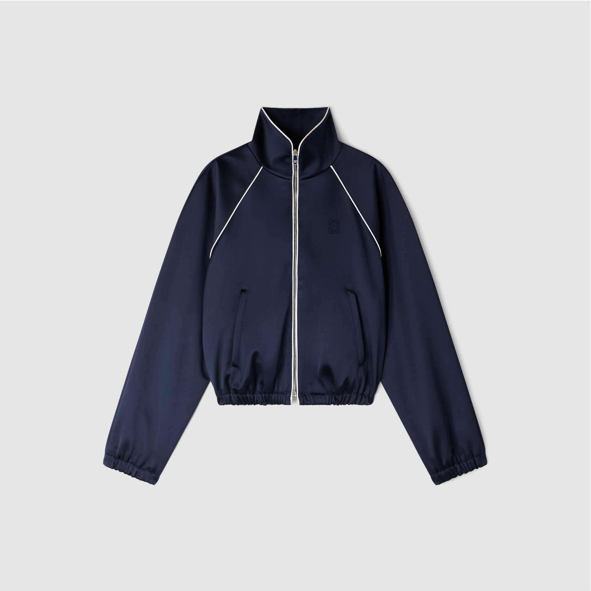 Veste en satin courte brodée