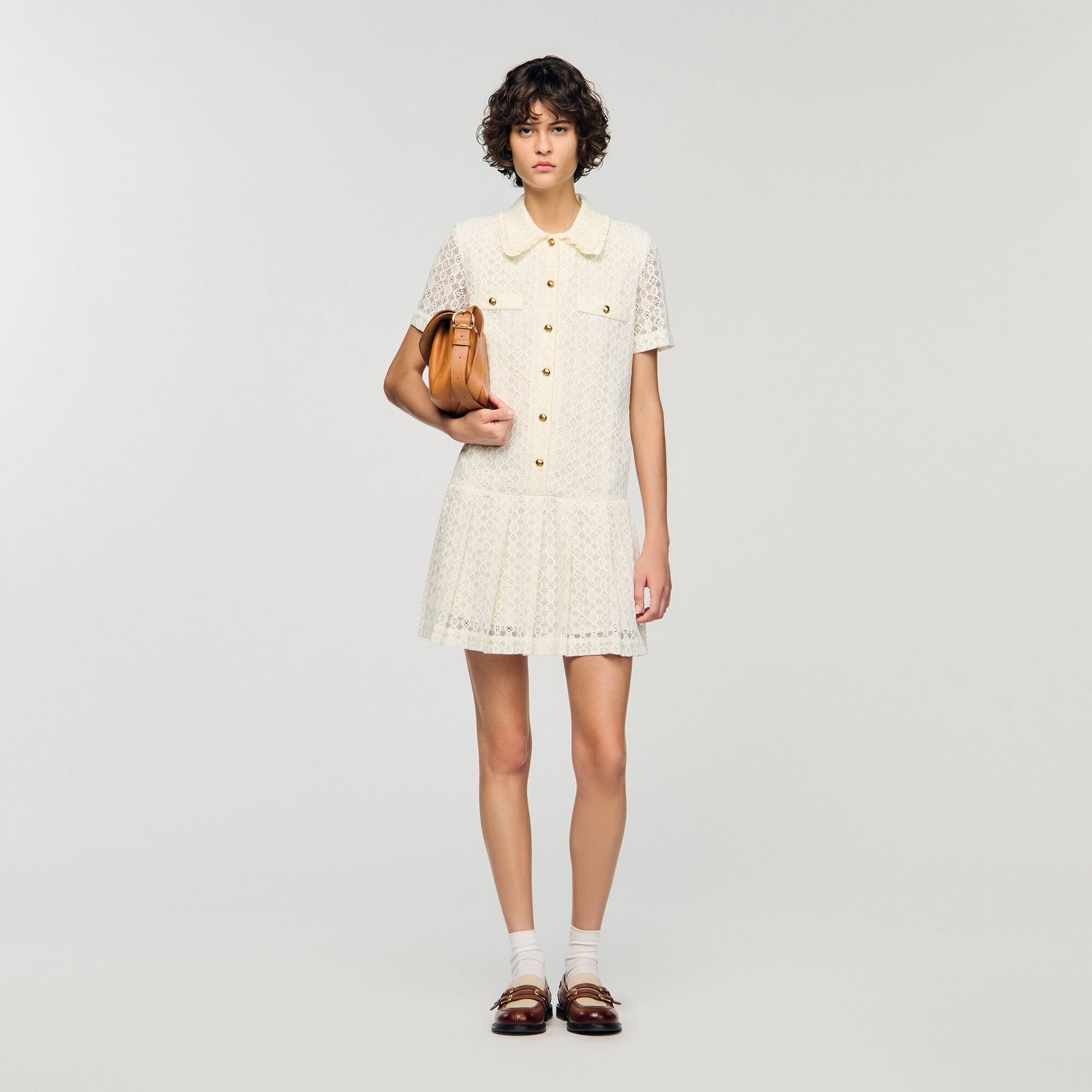Robe en dentelle mini