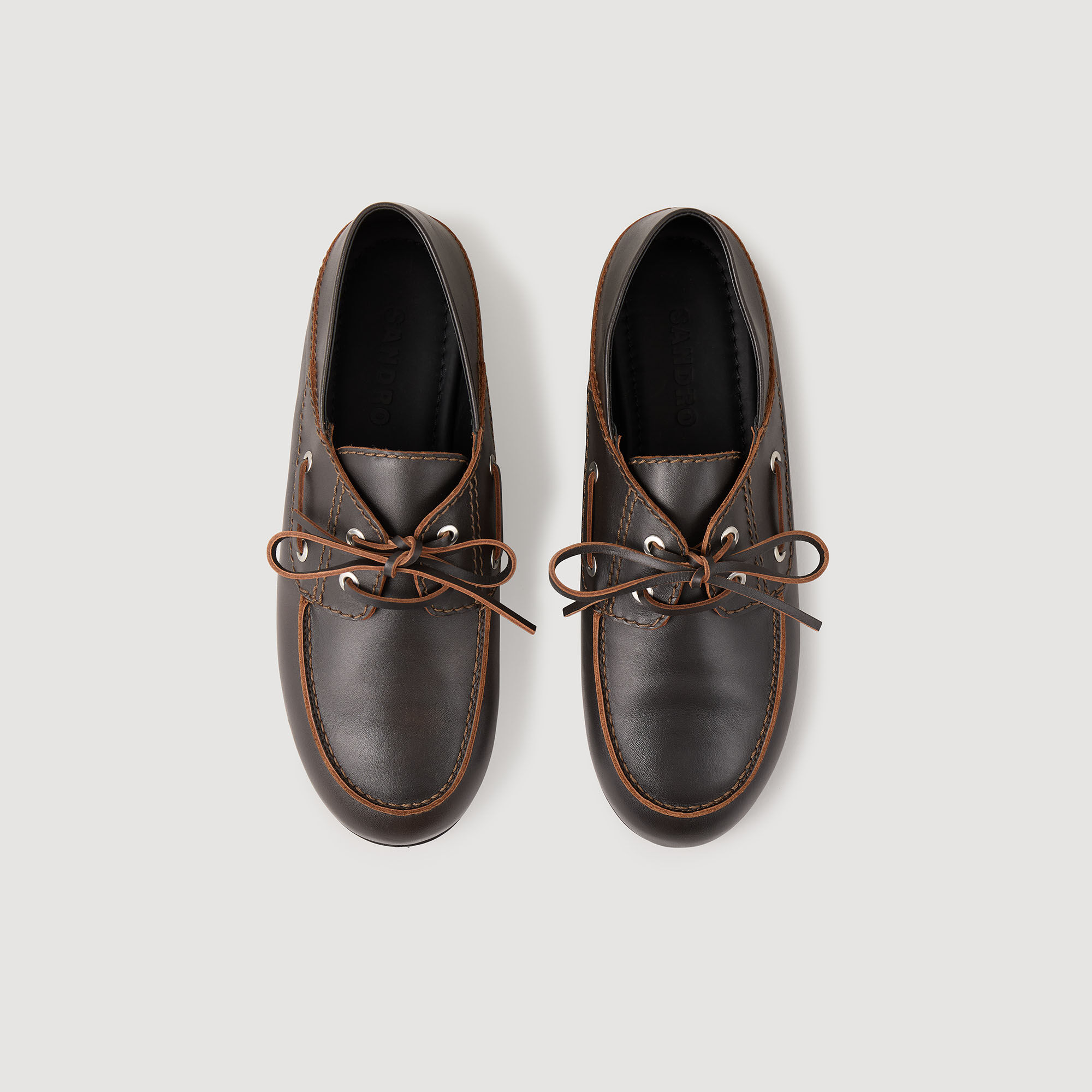 Mocassins en cuir style bateau
