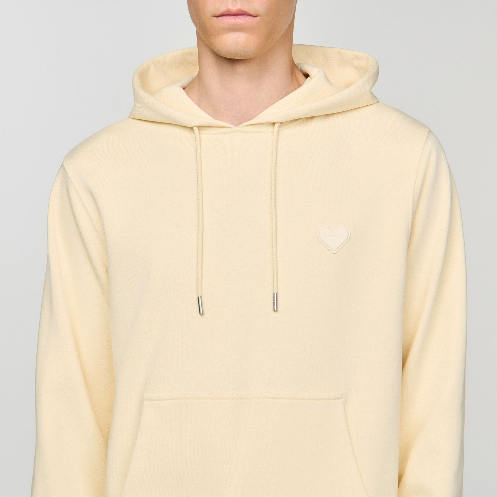 Sweat à patch cœur