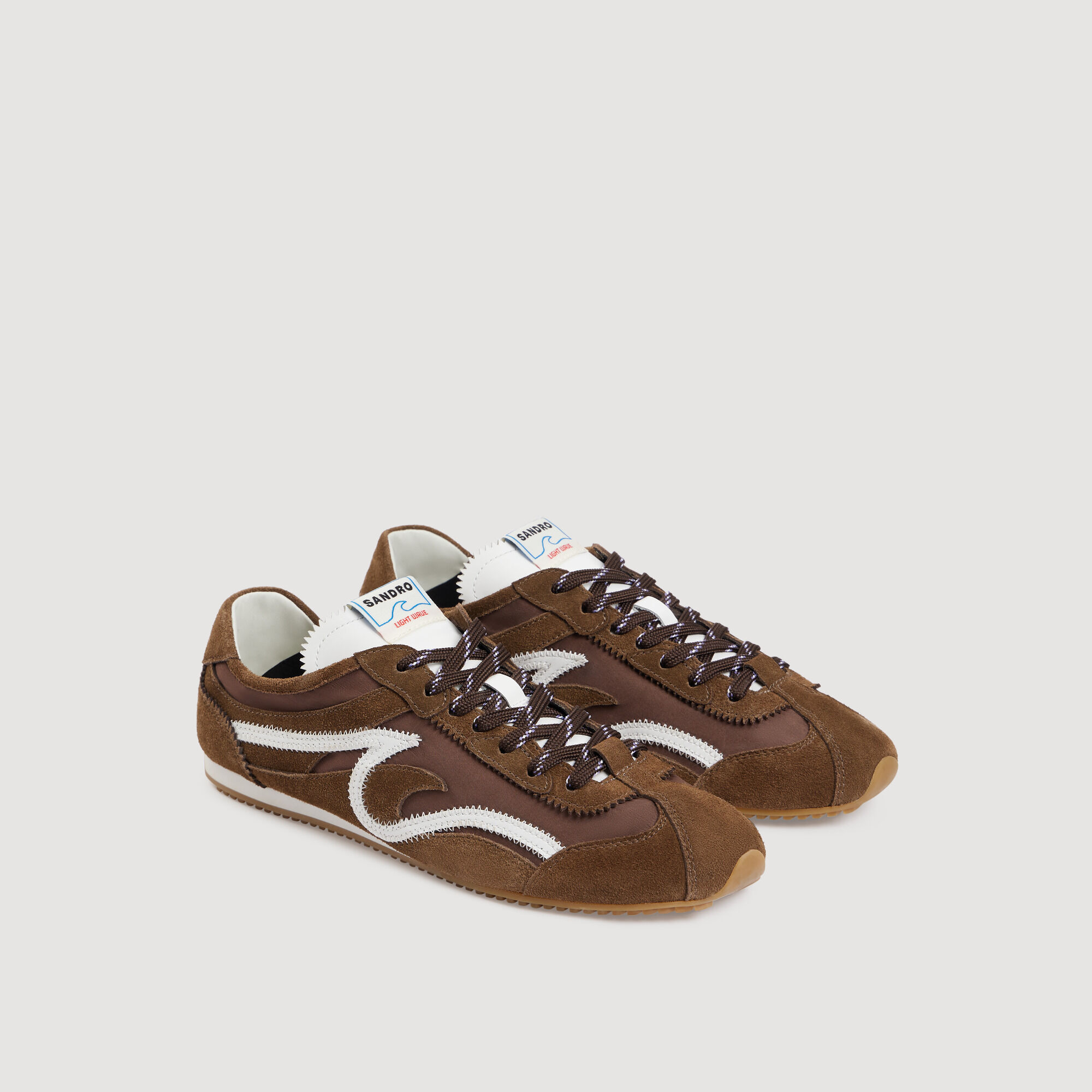 Baskets en daim Light Wave