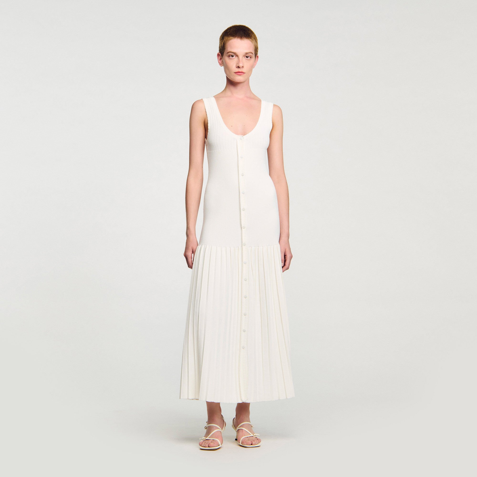 Robe maxi en maille à col en V
