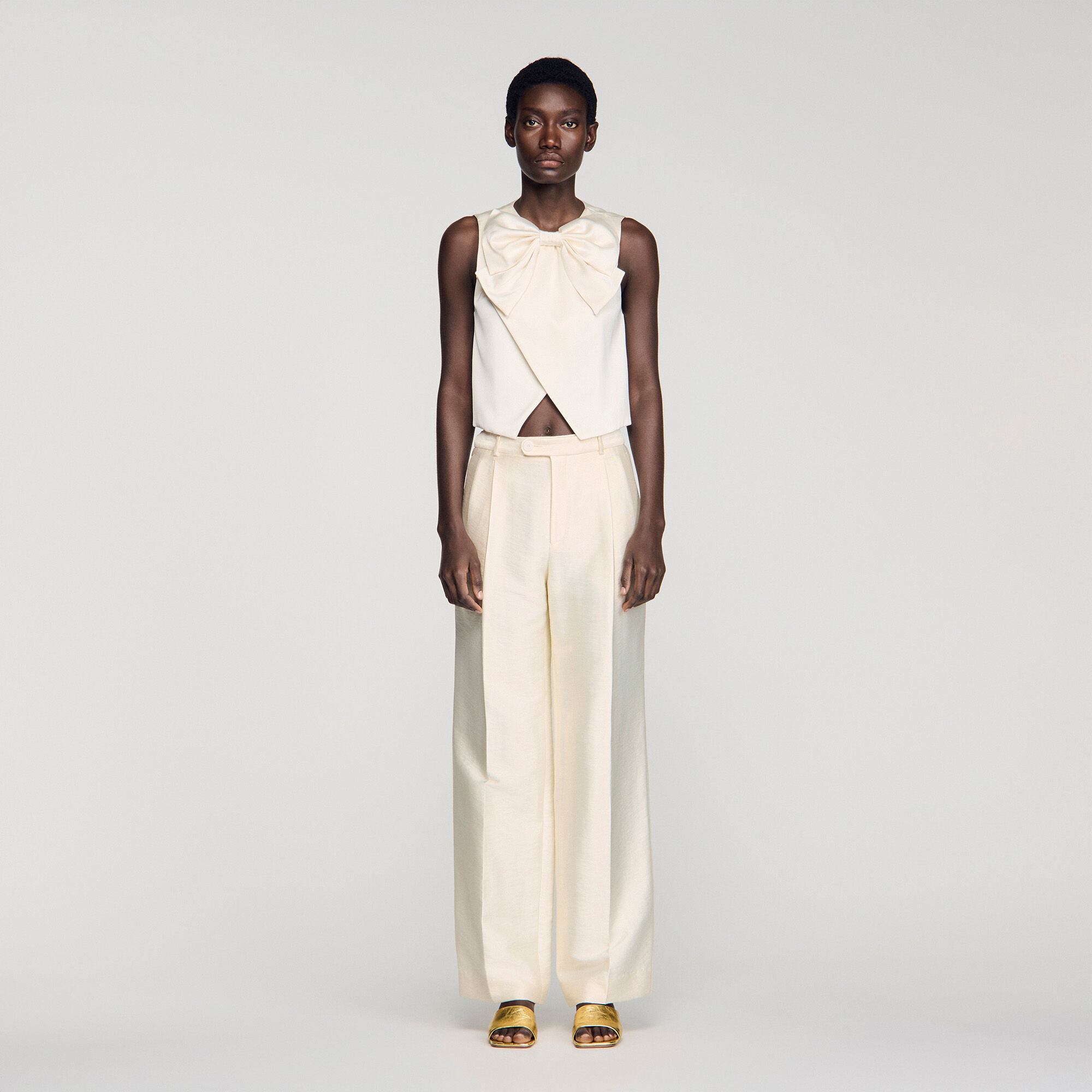 Crop top à nœud en satin