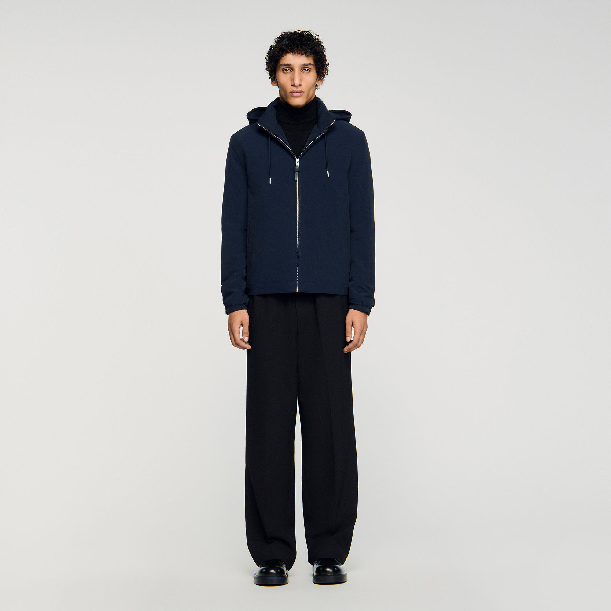 Veste à capuche avec fermeture éclair