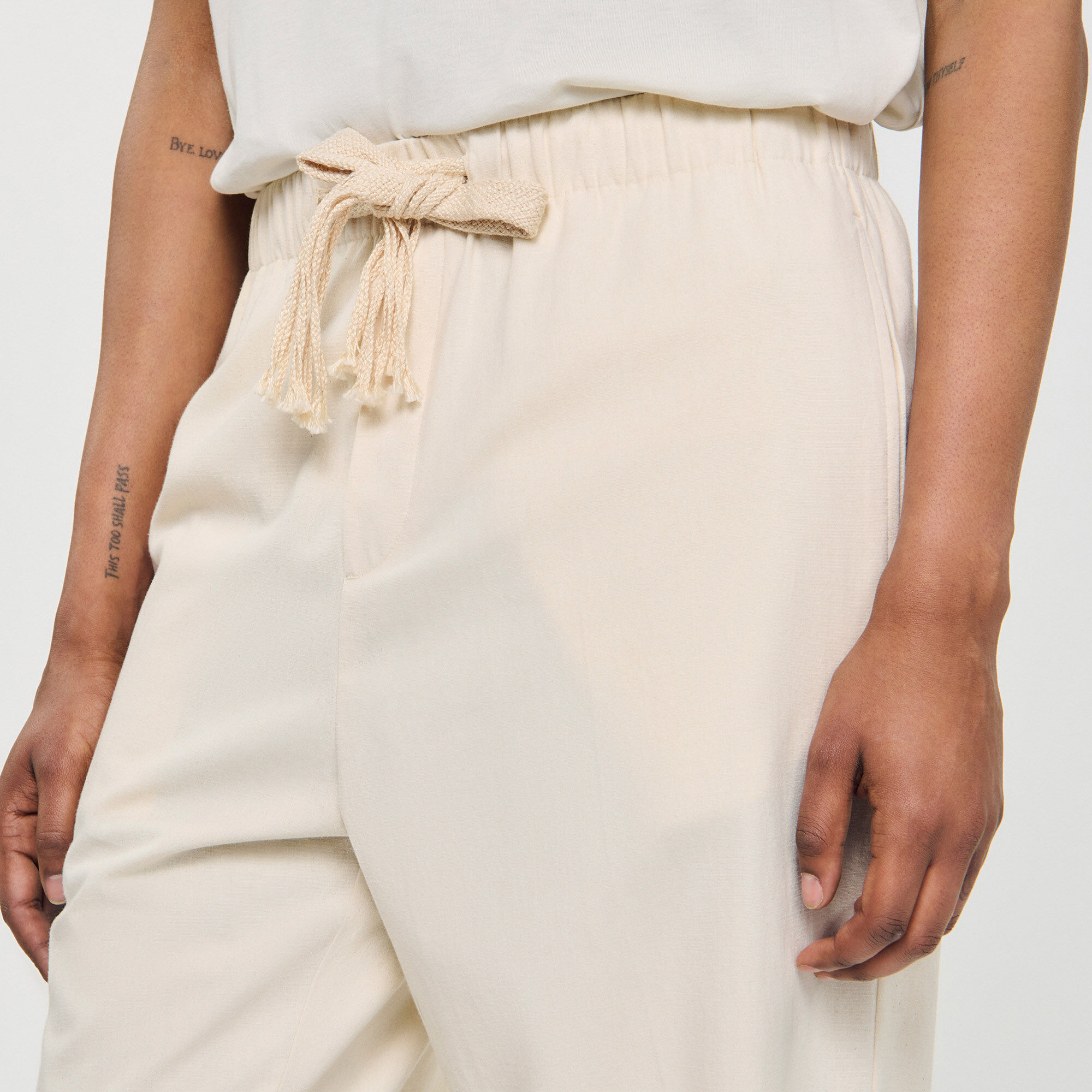 Pantalon en coton élastique à jambe large