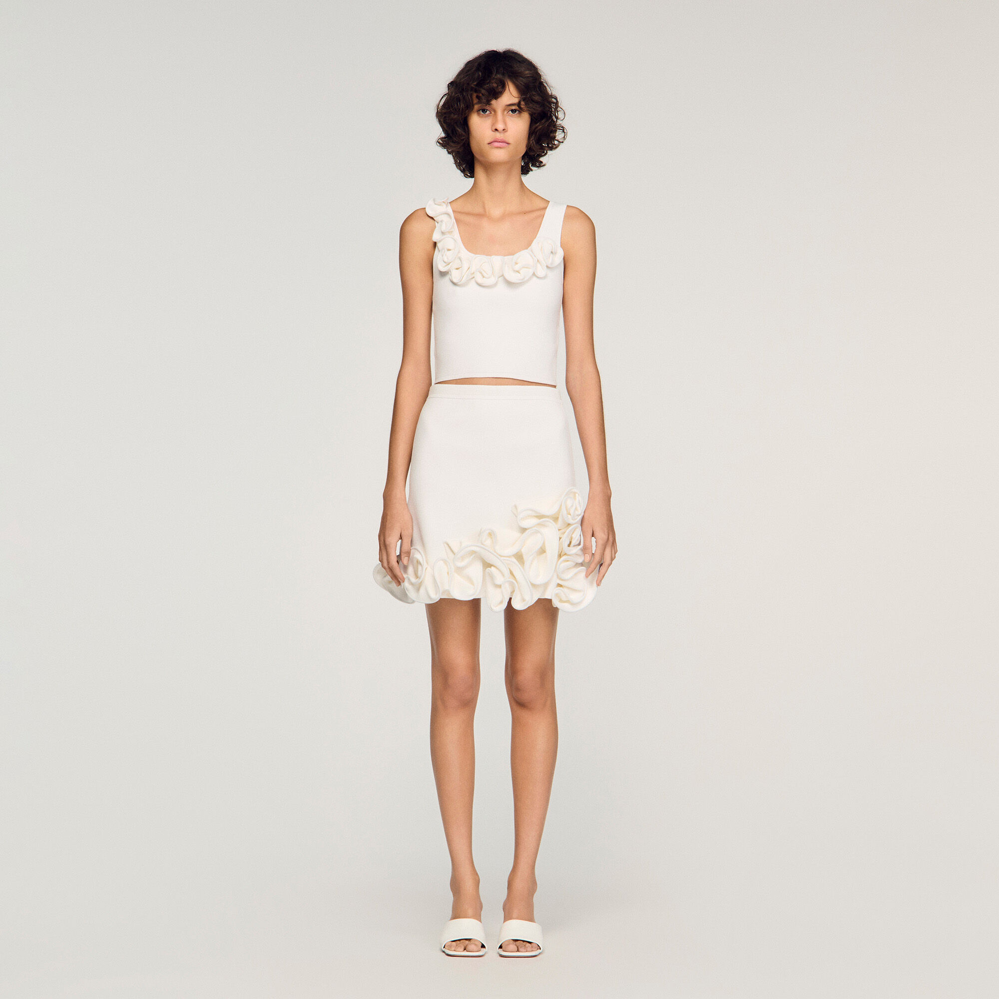 Mini jupe en tricot fleurie