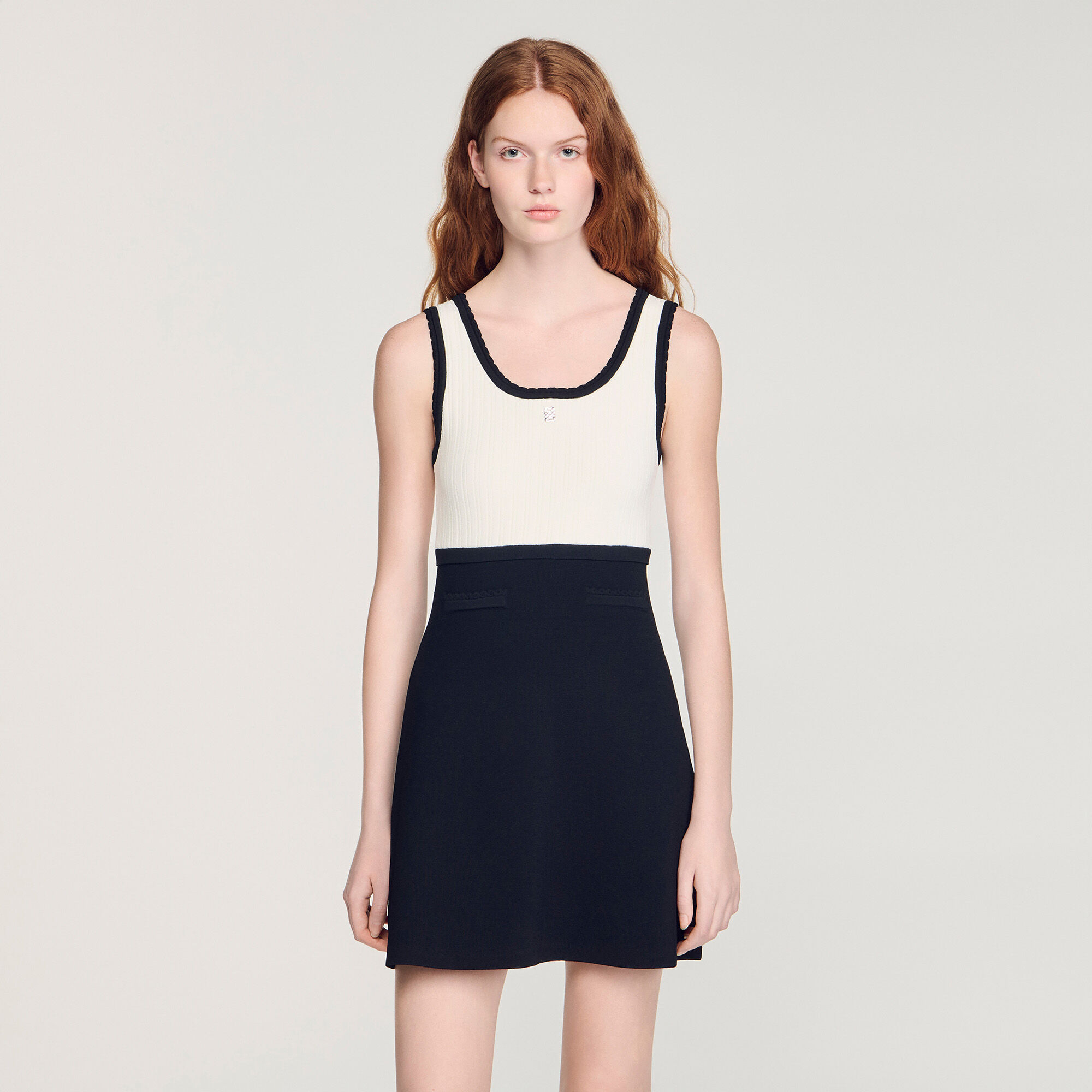 Robe mini en maille deux tons