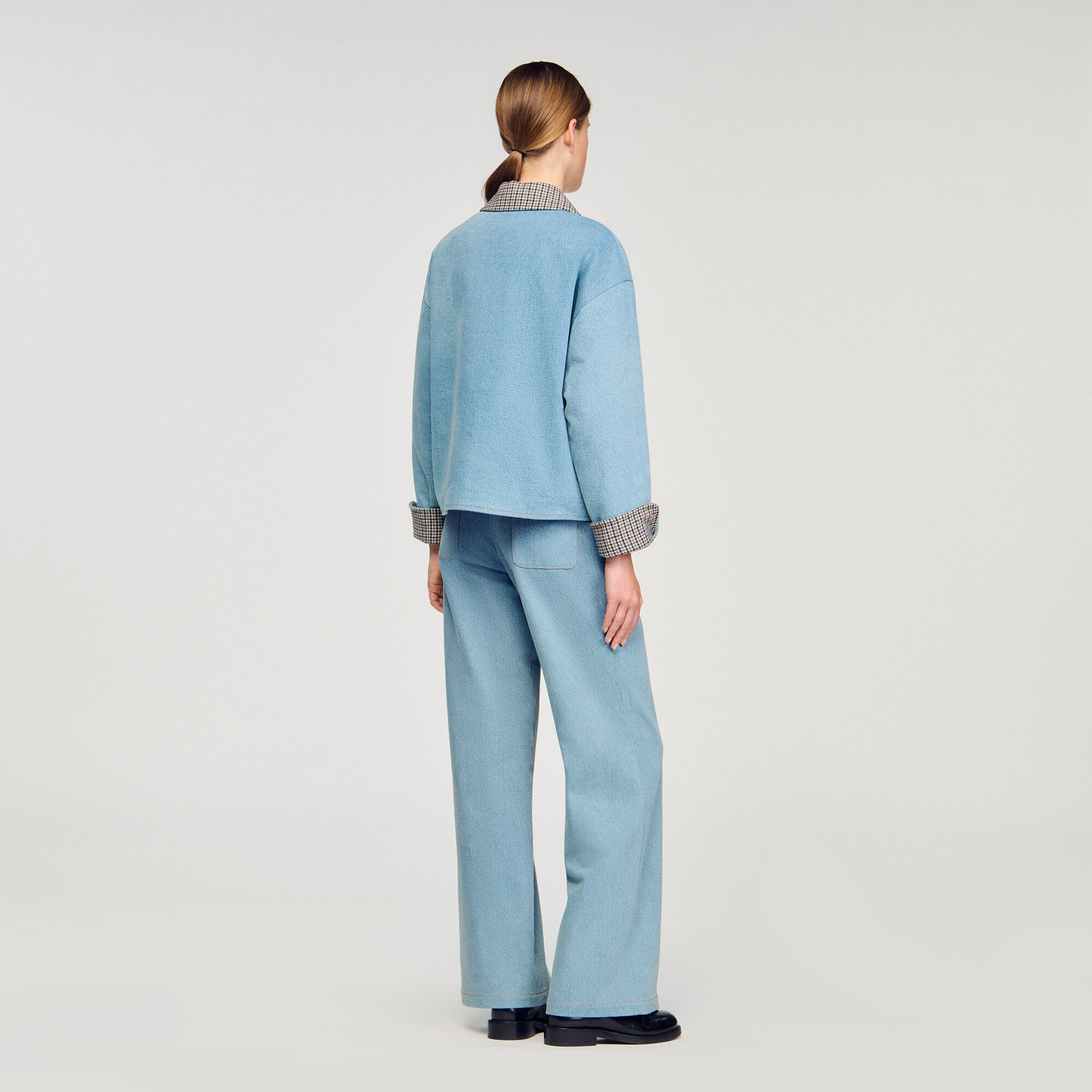 Veste en denim à col rayé