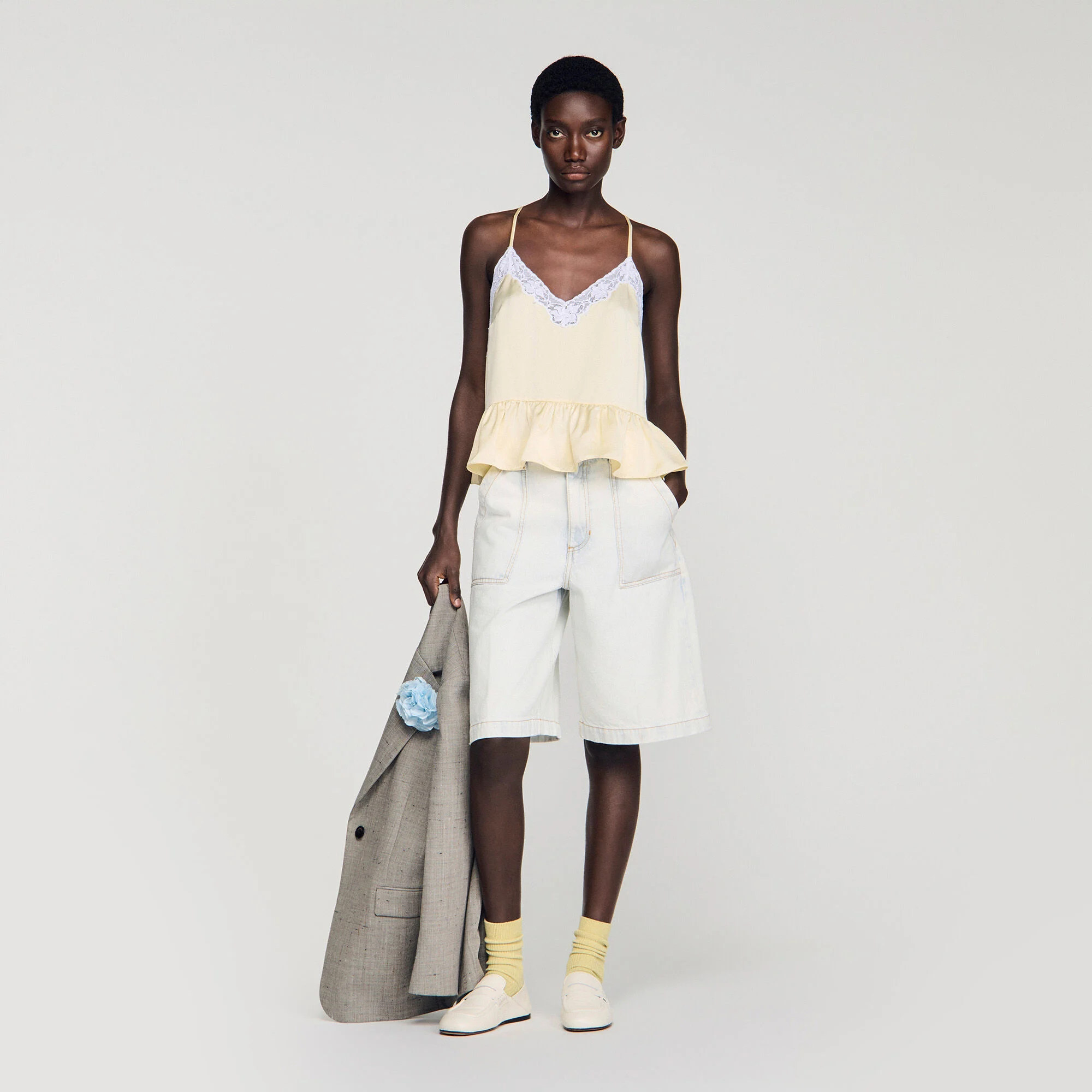 Haut à peplum