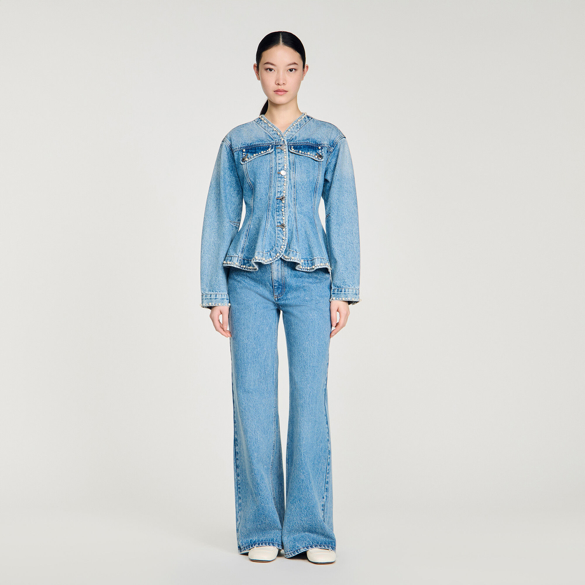 Veste en jean à paillettes avec volant