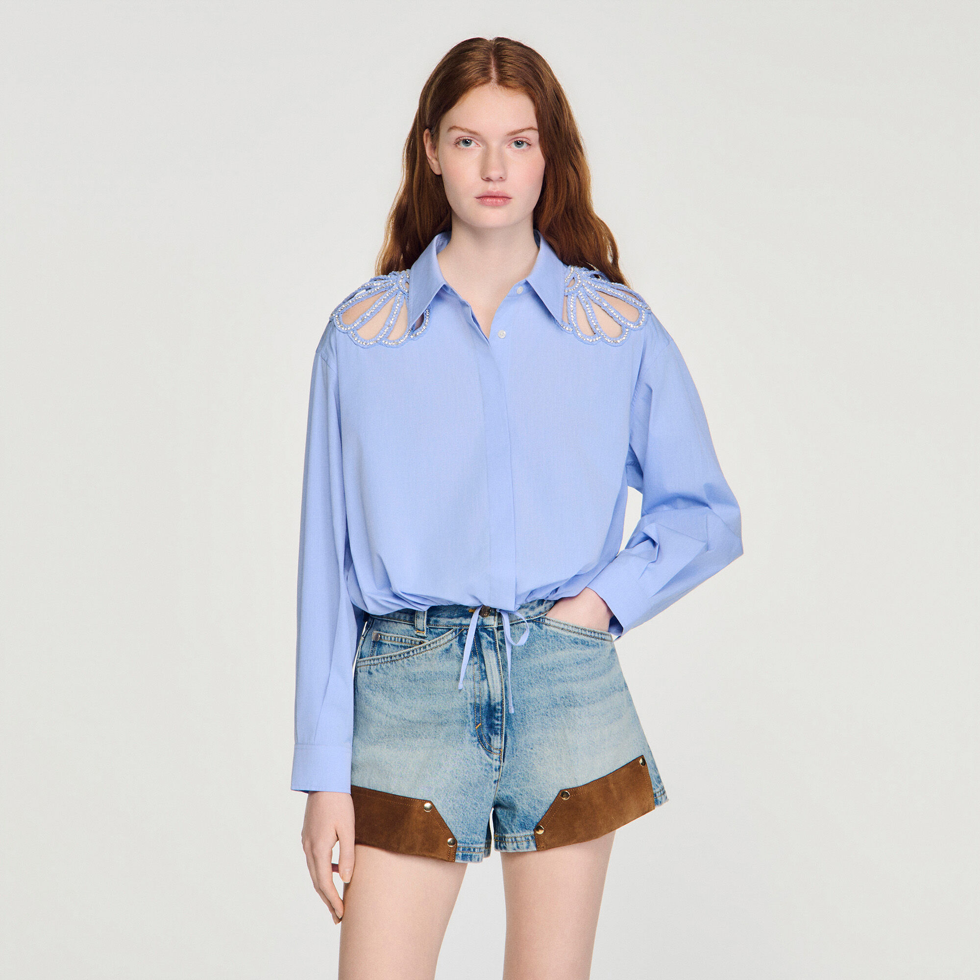 Chemise en coton brodée