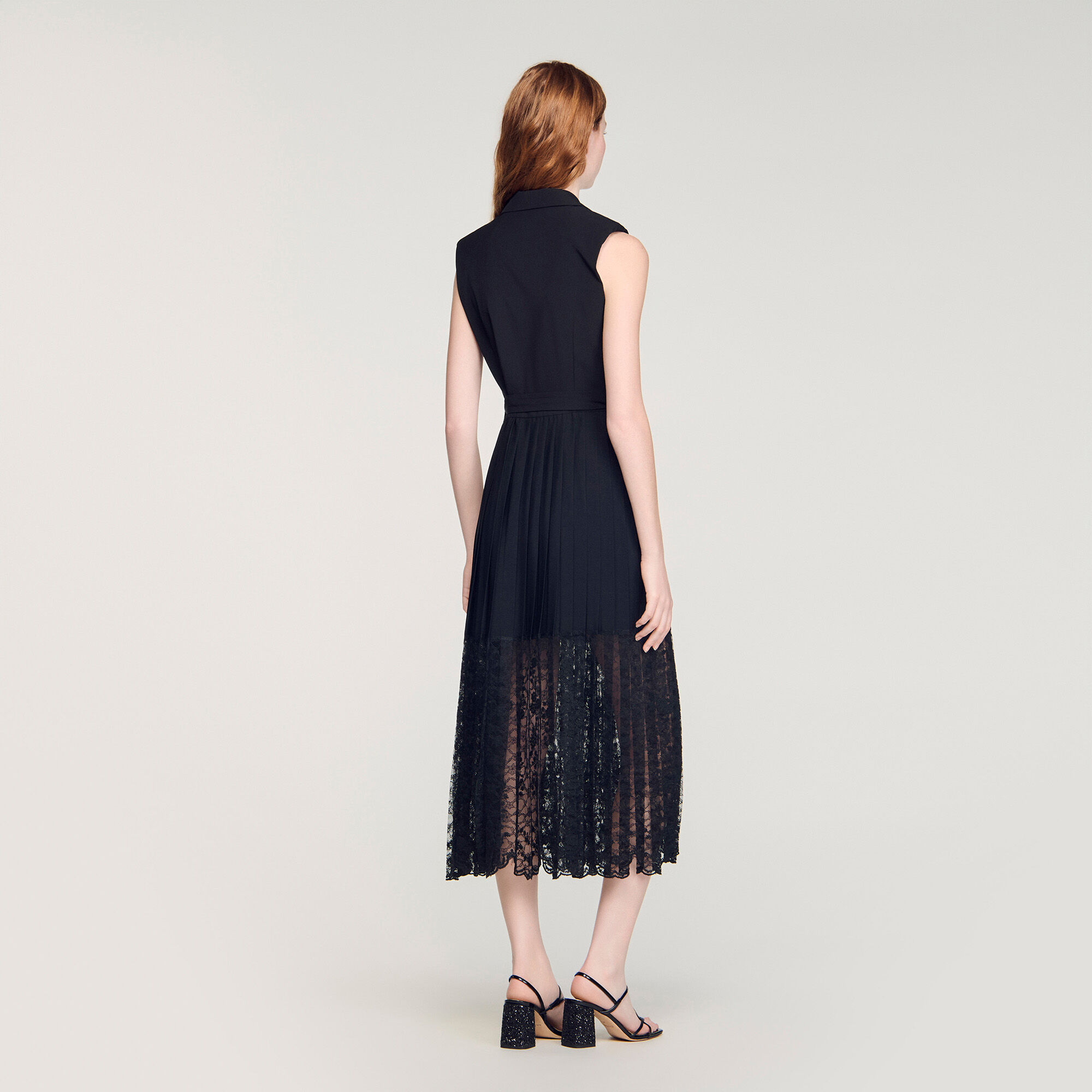Robe midi à col en dentelle