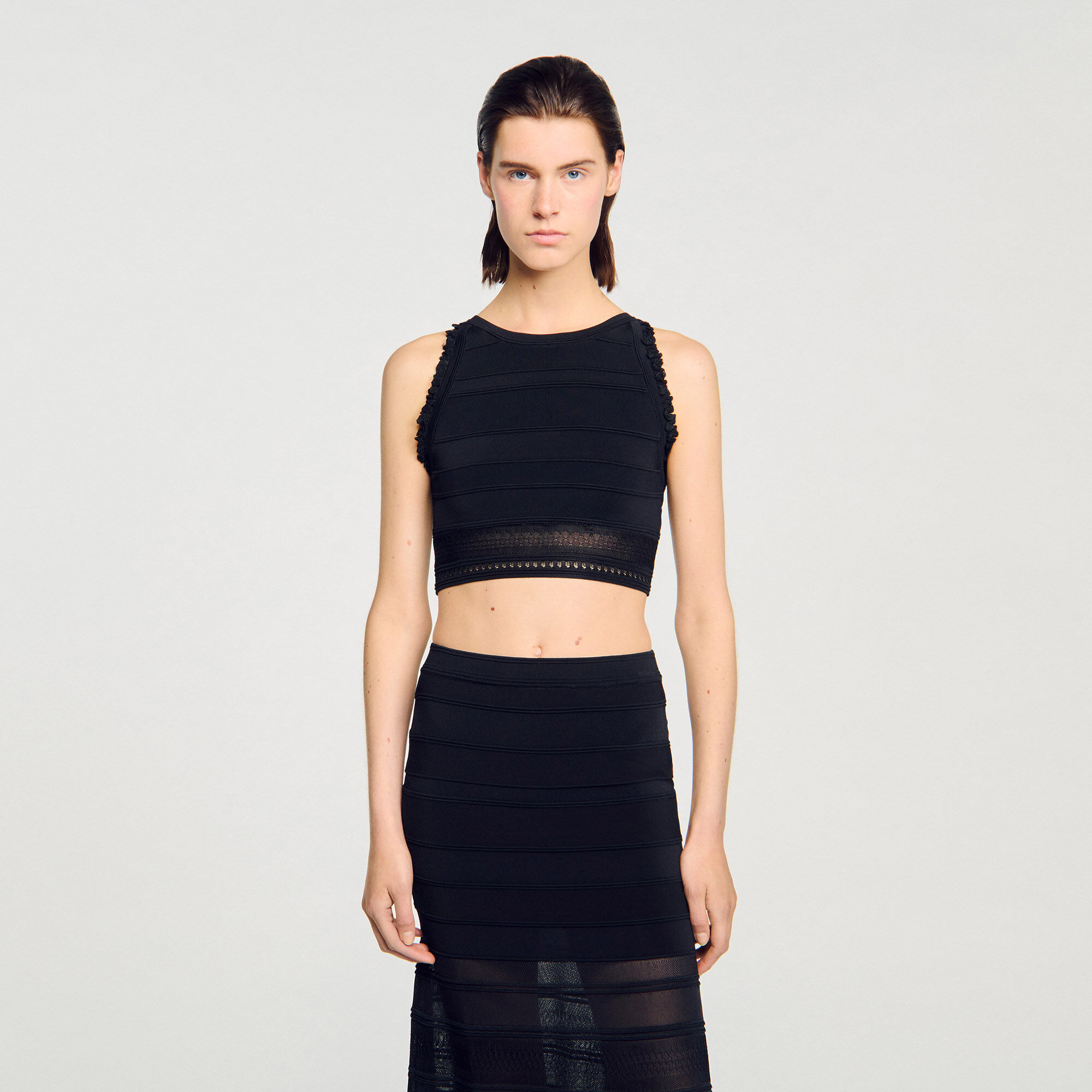 Haut sans manches