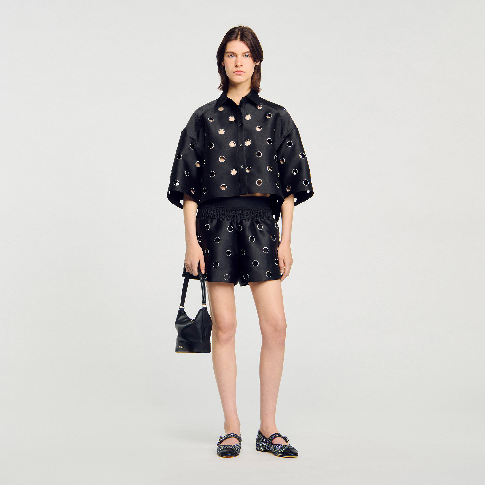 Chemise oversize avec des trous en strass